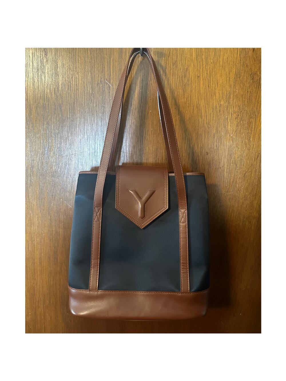 VINTAGE YVES ST LAURENT SHOULDER TOTE IN EUC!